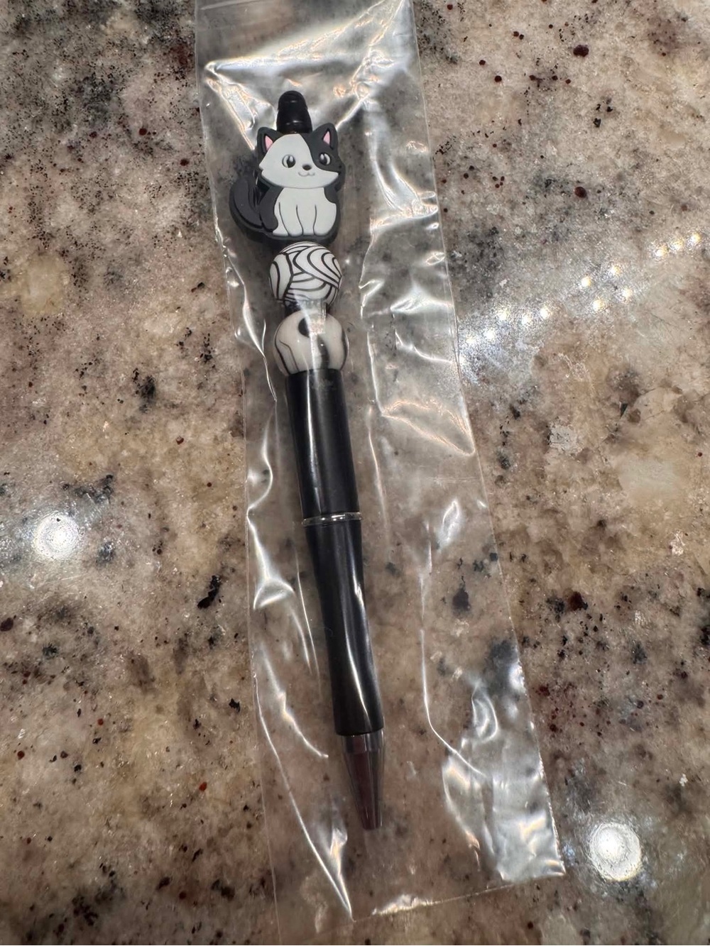 Hand Crafted Black and White Cat Pen